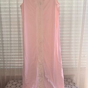 Vintage Silky Soft Pink Lace Trim Nightgown Nightie